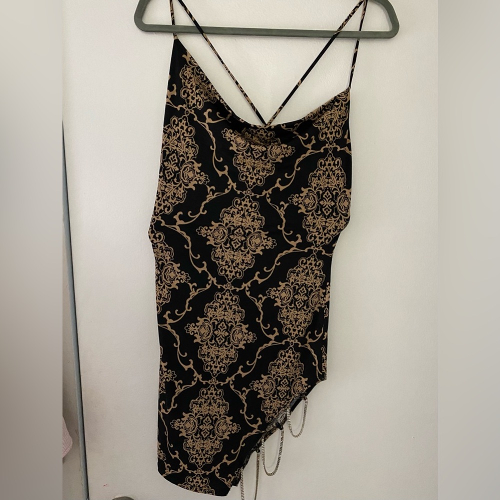 Long dress with design